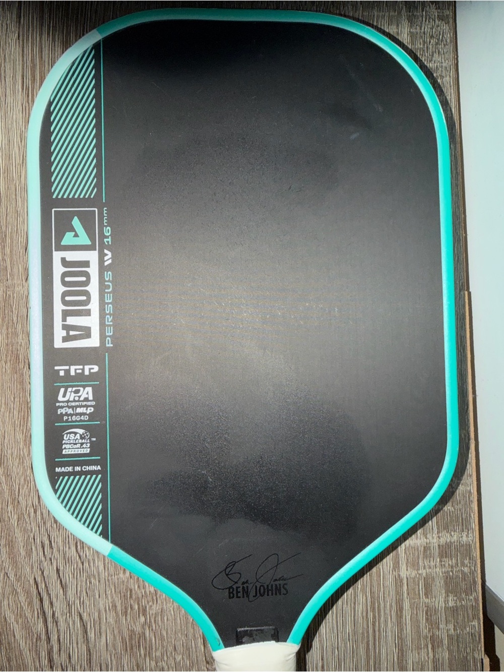 JOOLA Perseus V4 Men’s Pickleball Paddle – Black with Teal Edge